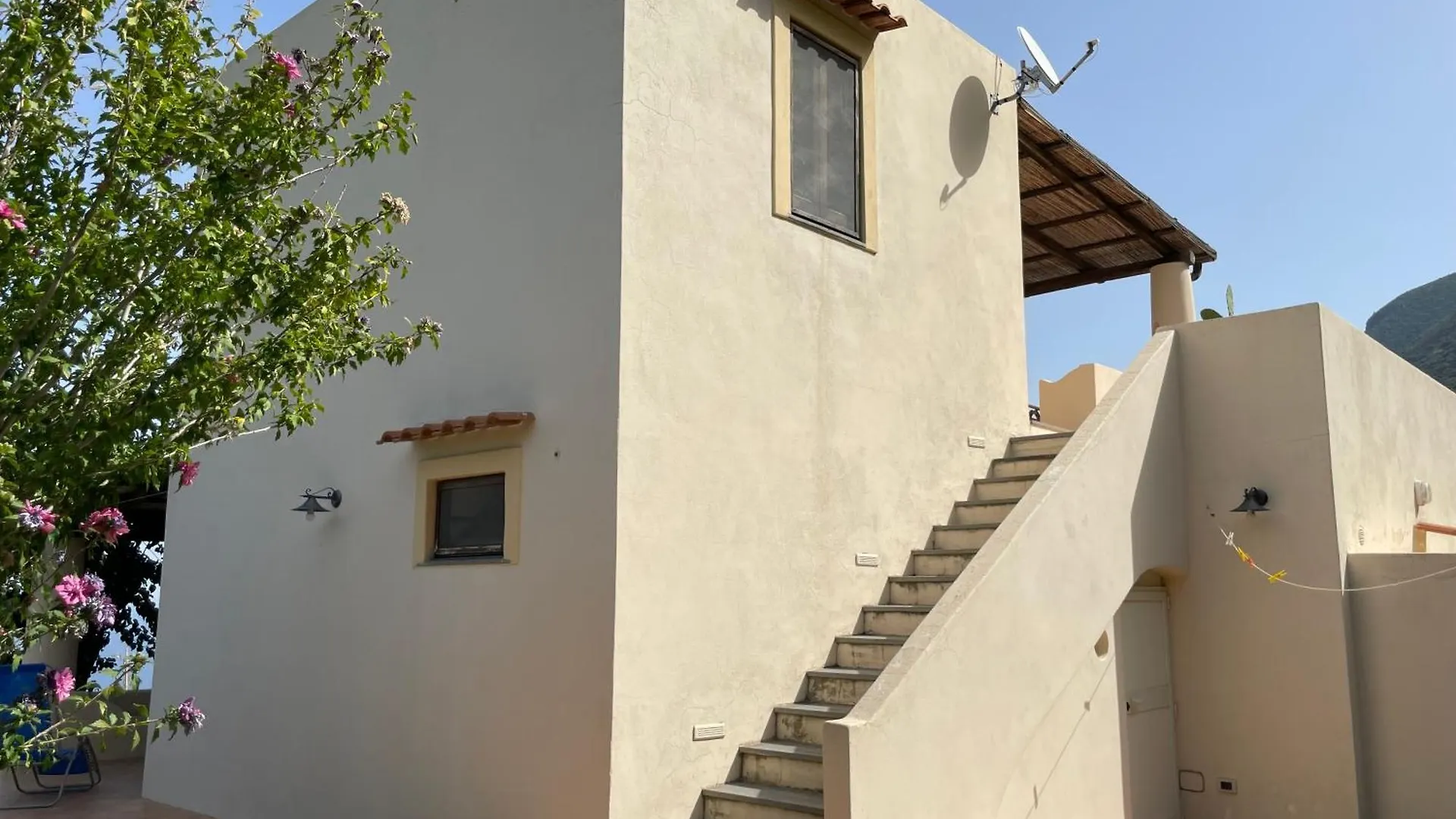 Villa Mimosa Malfa  Itália