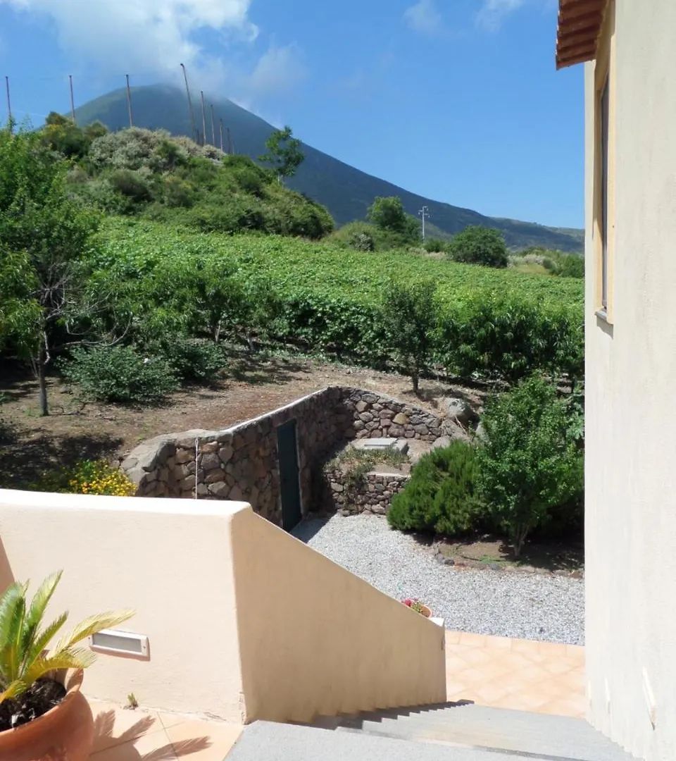 Villa Mimosa Malfa  Casa de Férias